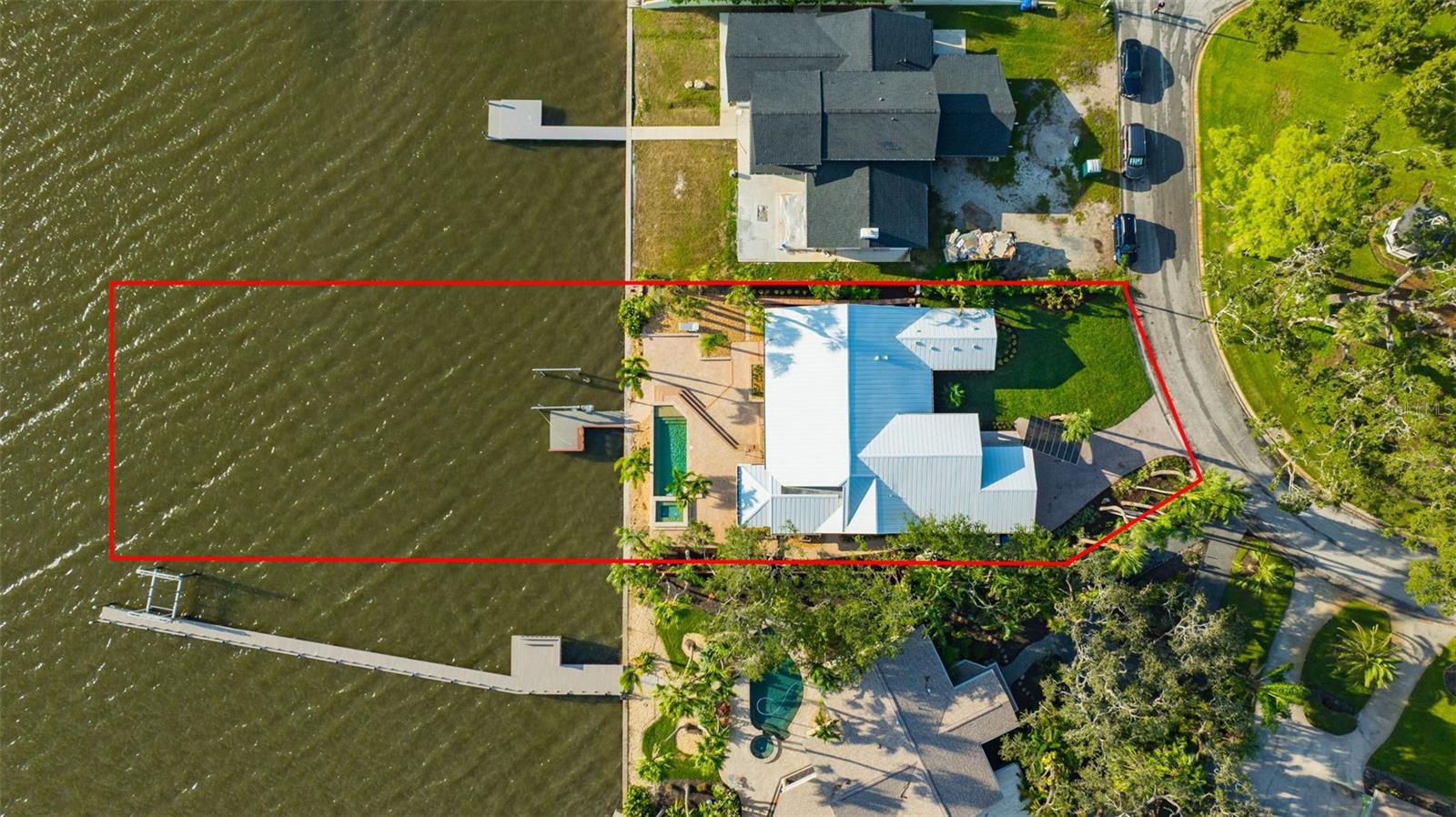 Listing photo id 62 for 8400 35th Avenue N