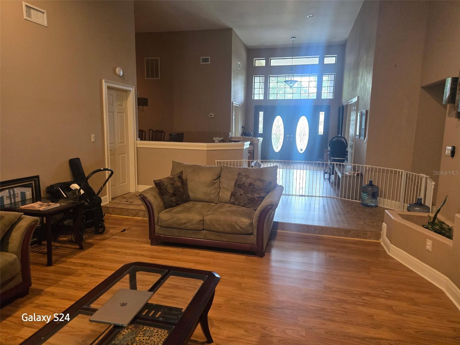 Image 14 of 63 For 16115 Carden Drive