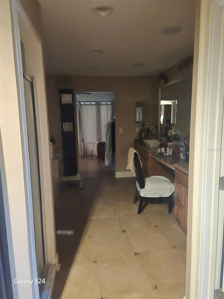 Image 18 of 63 For 16115 Carden Drive