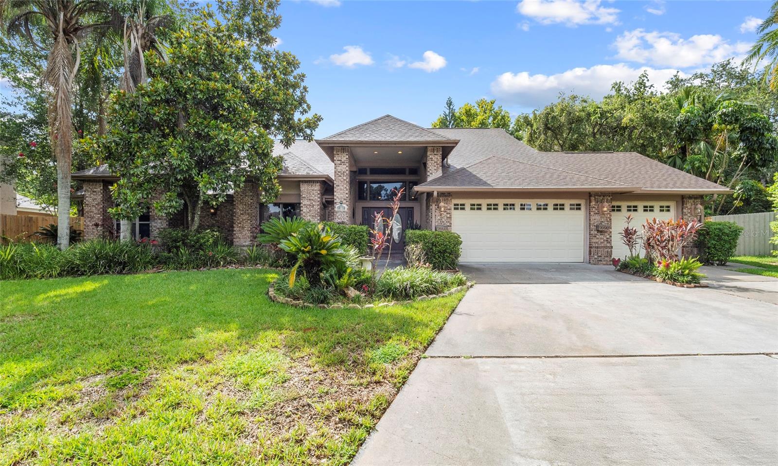 Image 4 of 63 For 16115 Carden Drive