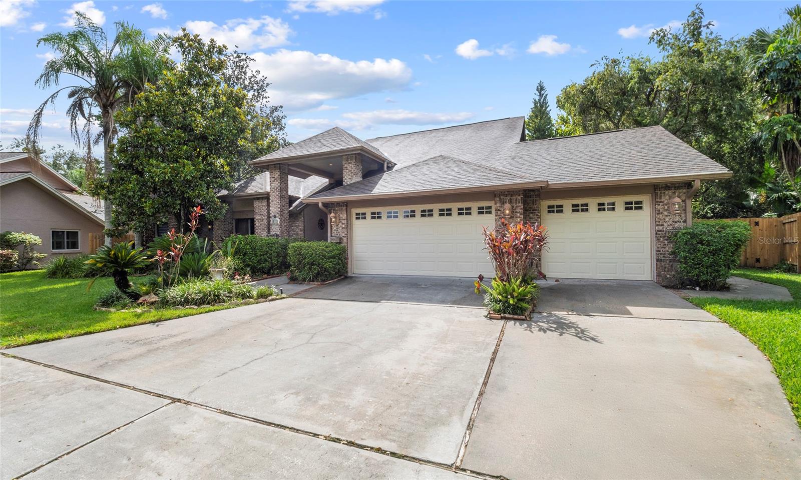 Image 5 of 63 For 16115 Carden Drive