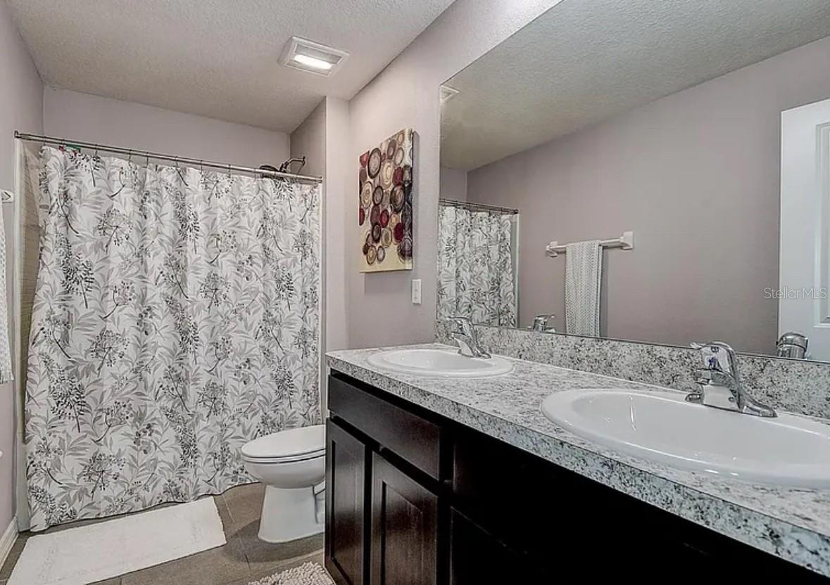 Image 13 of 17 For 5941 81 Street