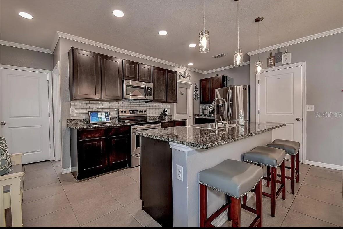 Image 2 of 17 For 5941 81 Street