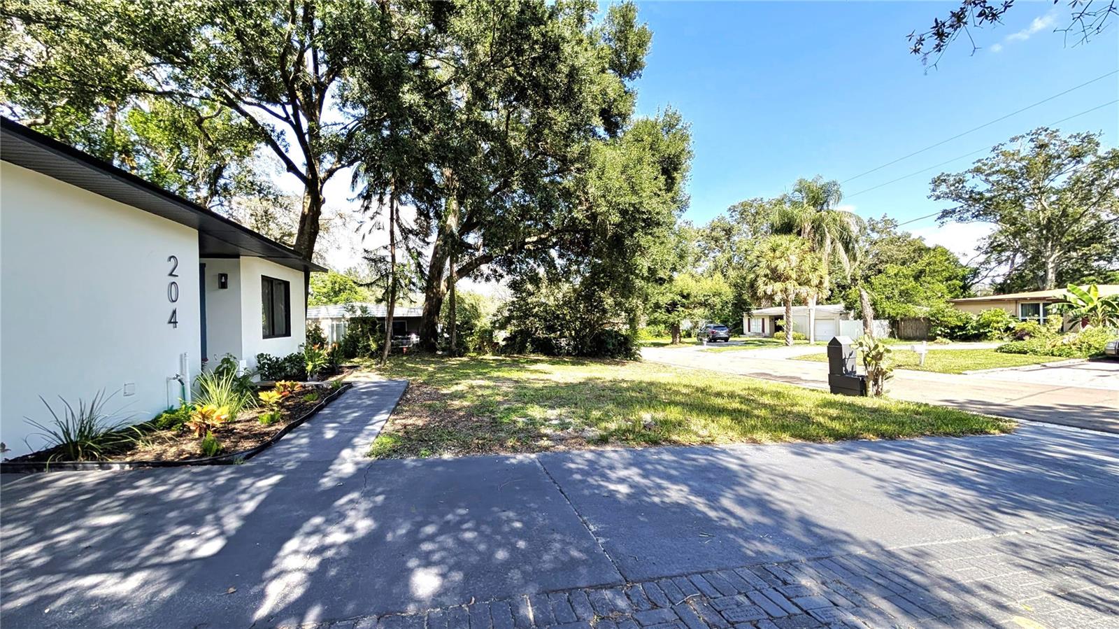 Image 3 of 84 For 204 Linda Avenue