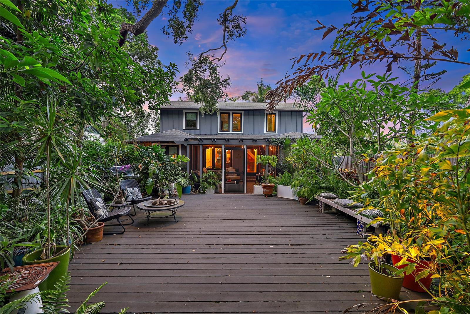 Listing photo id 0 for 185 26th Avenue N