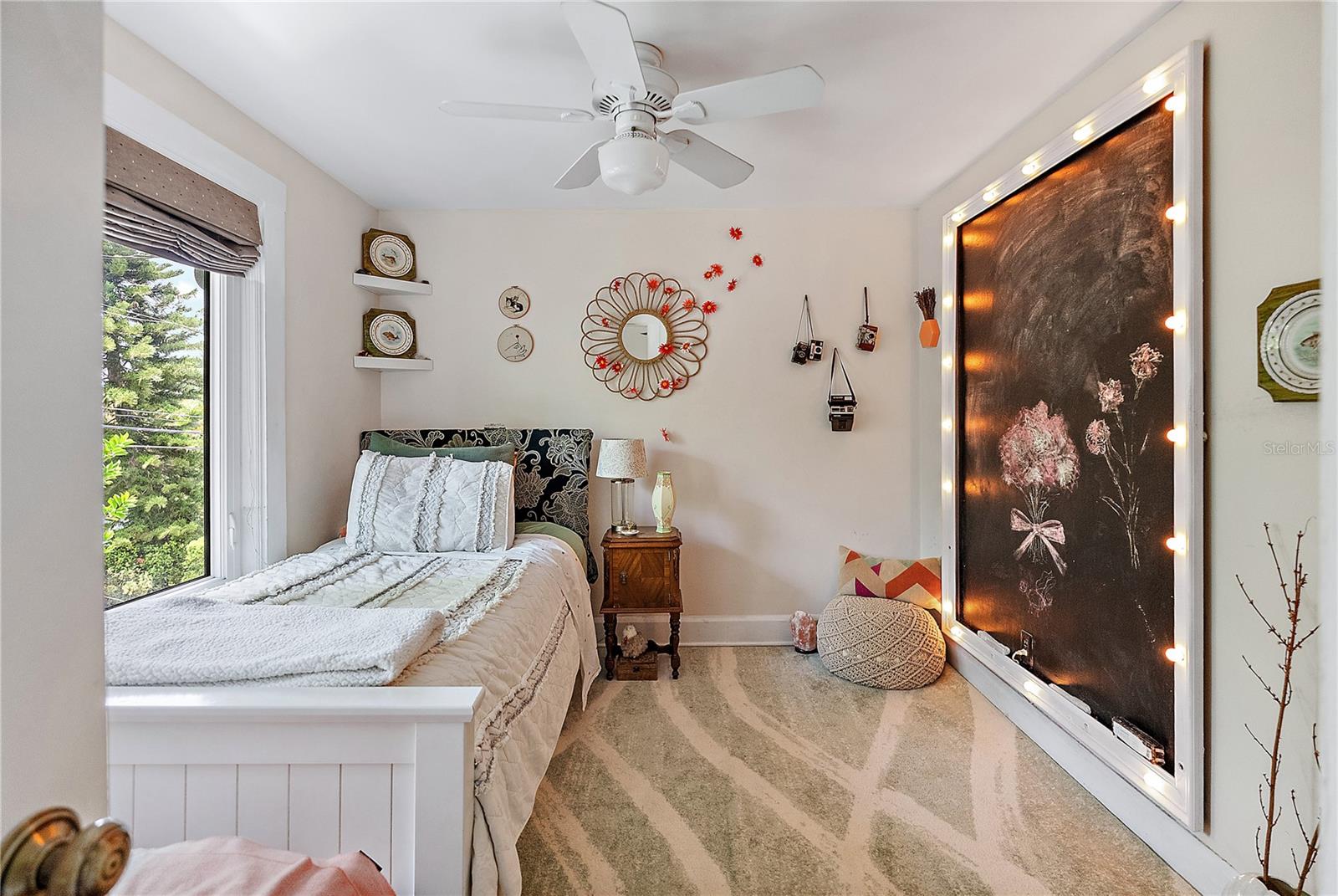 Listing photo id 28 for 185 26th Avenue N
