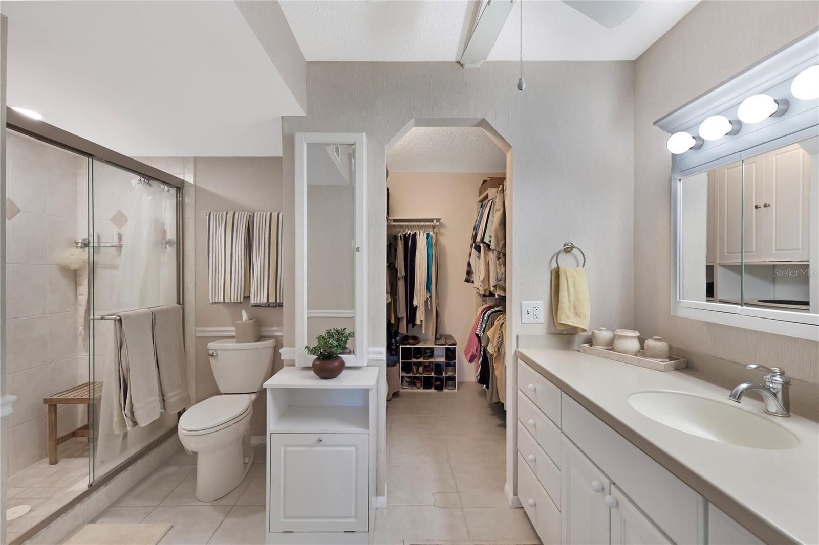 Image 27 of 41 For 12300 Vonn Road 9104