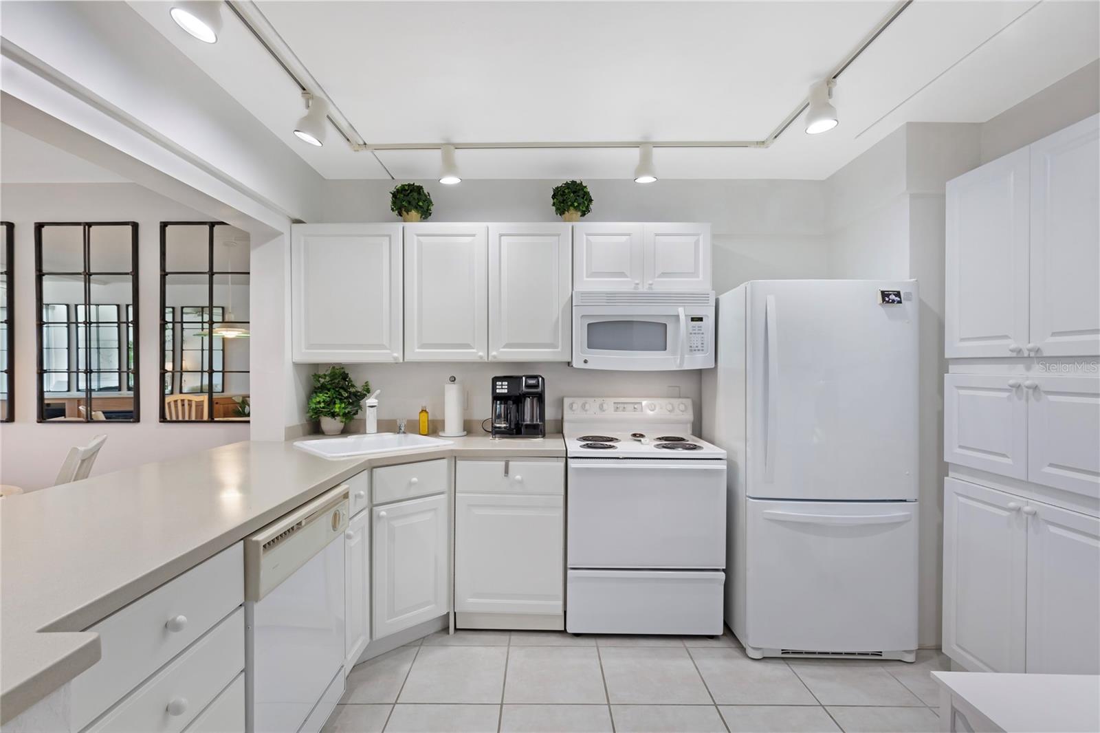 Image 7 of 41 For 12300 Vonn Road 9104