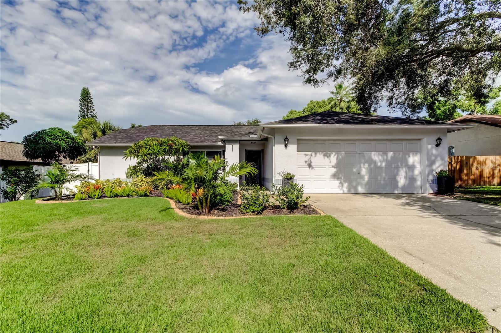 Details for 858 Harbor Circle, PALM HARBOR, FL 34683