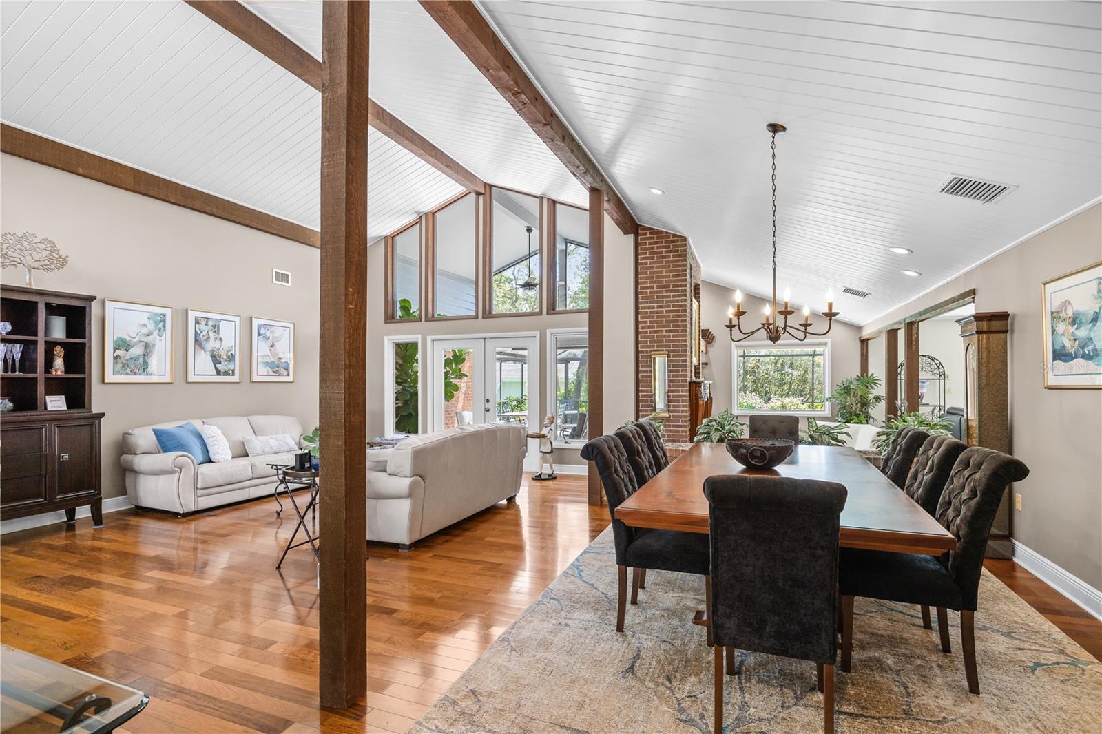 Image 10 of 42 For 2401 Palm Boulevard