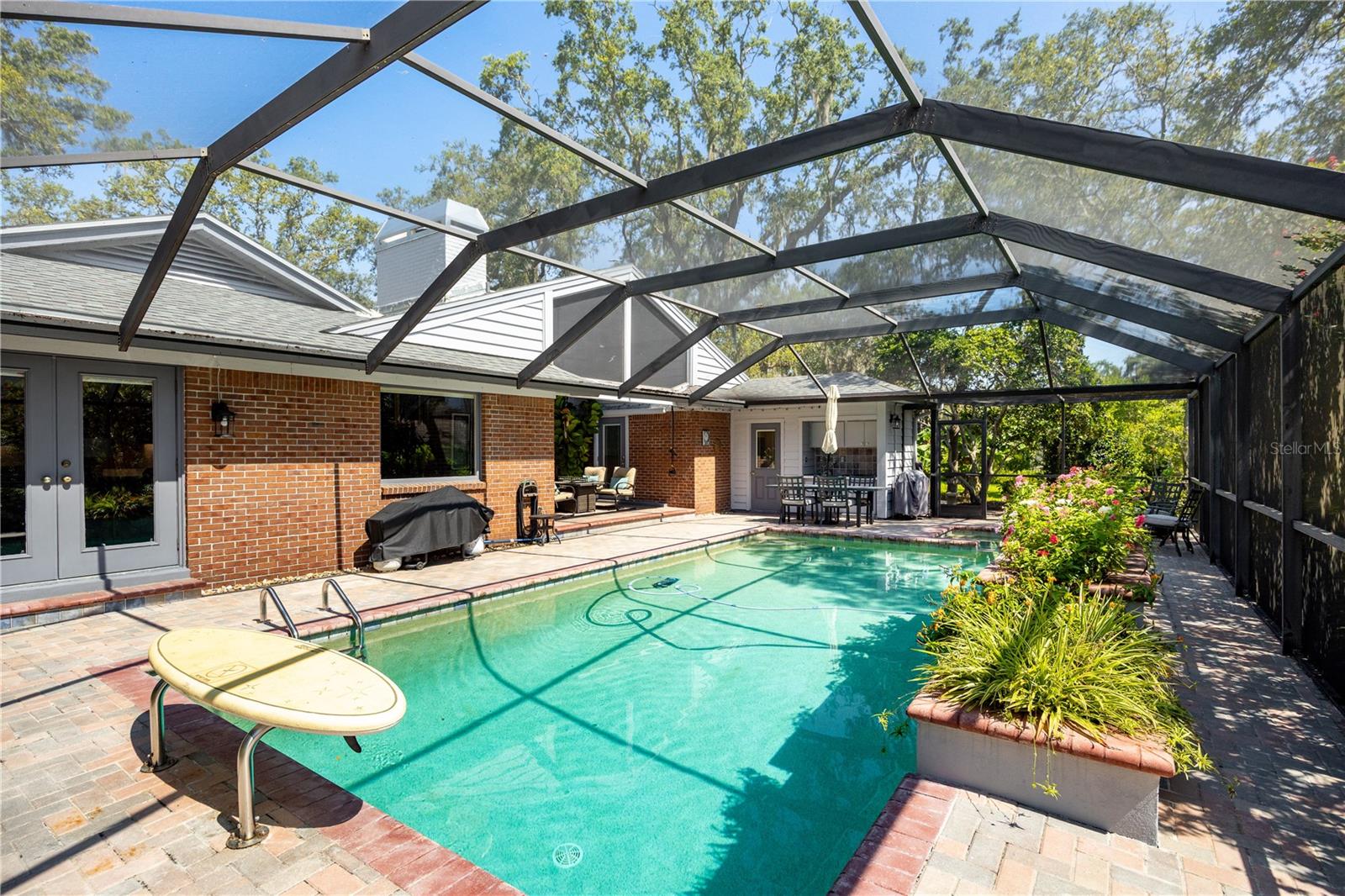 Image 31 of 42 For 2401 Palm Boulevard