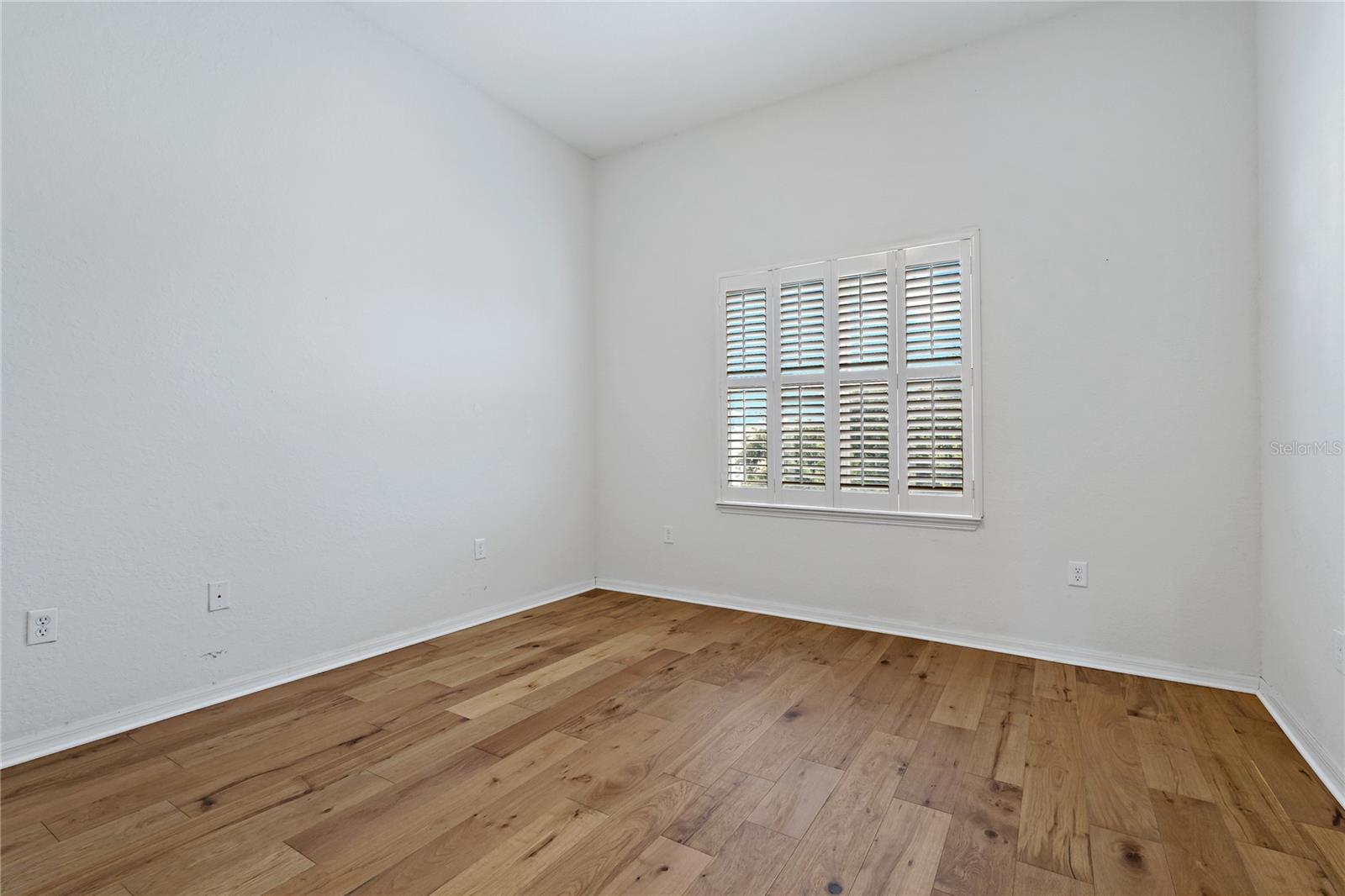 Image 12 of 18 For 2002 5th Avenue 213