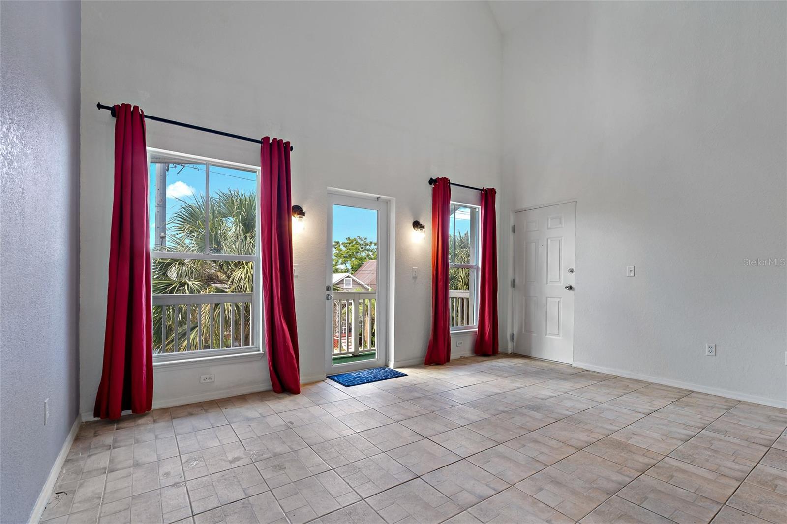 Image 6 of 18 For 2002 5th Avenue 213