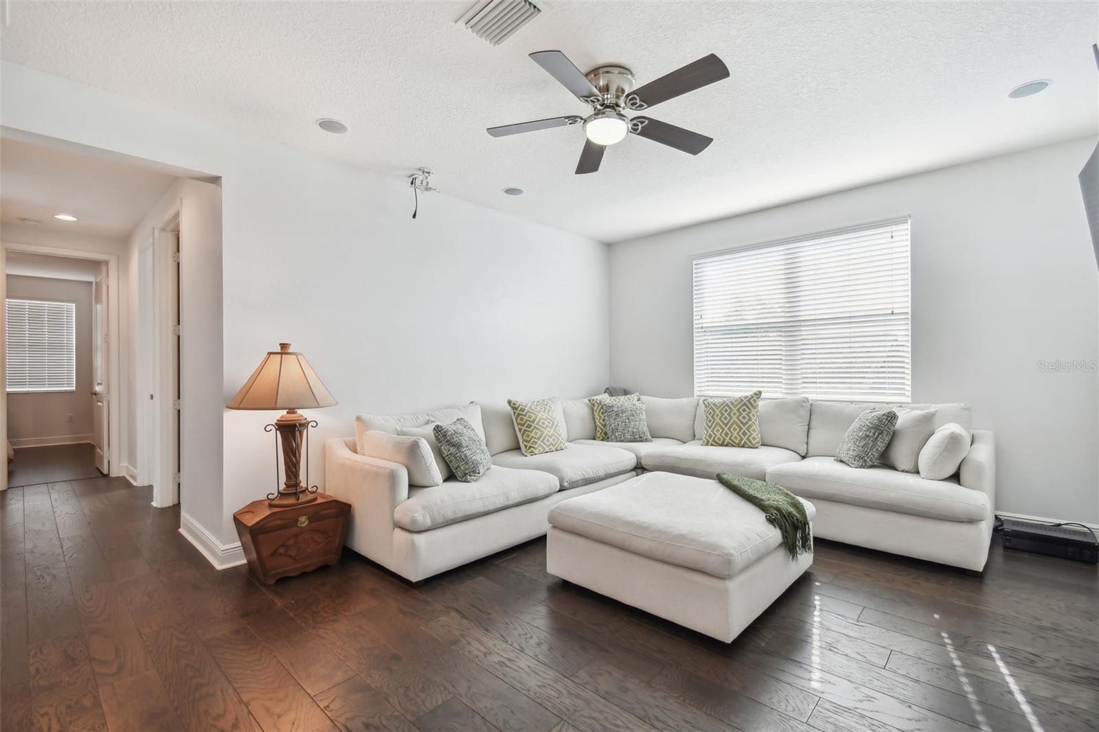 Image 21 of 73 For 30415 Palmer Oak Drive