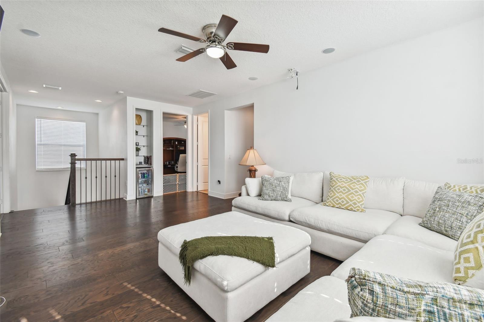 Image 22 of 73 For 30415 Palmer Oak Drive