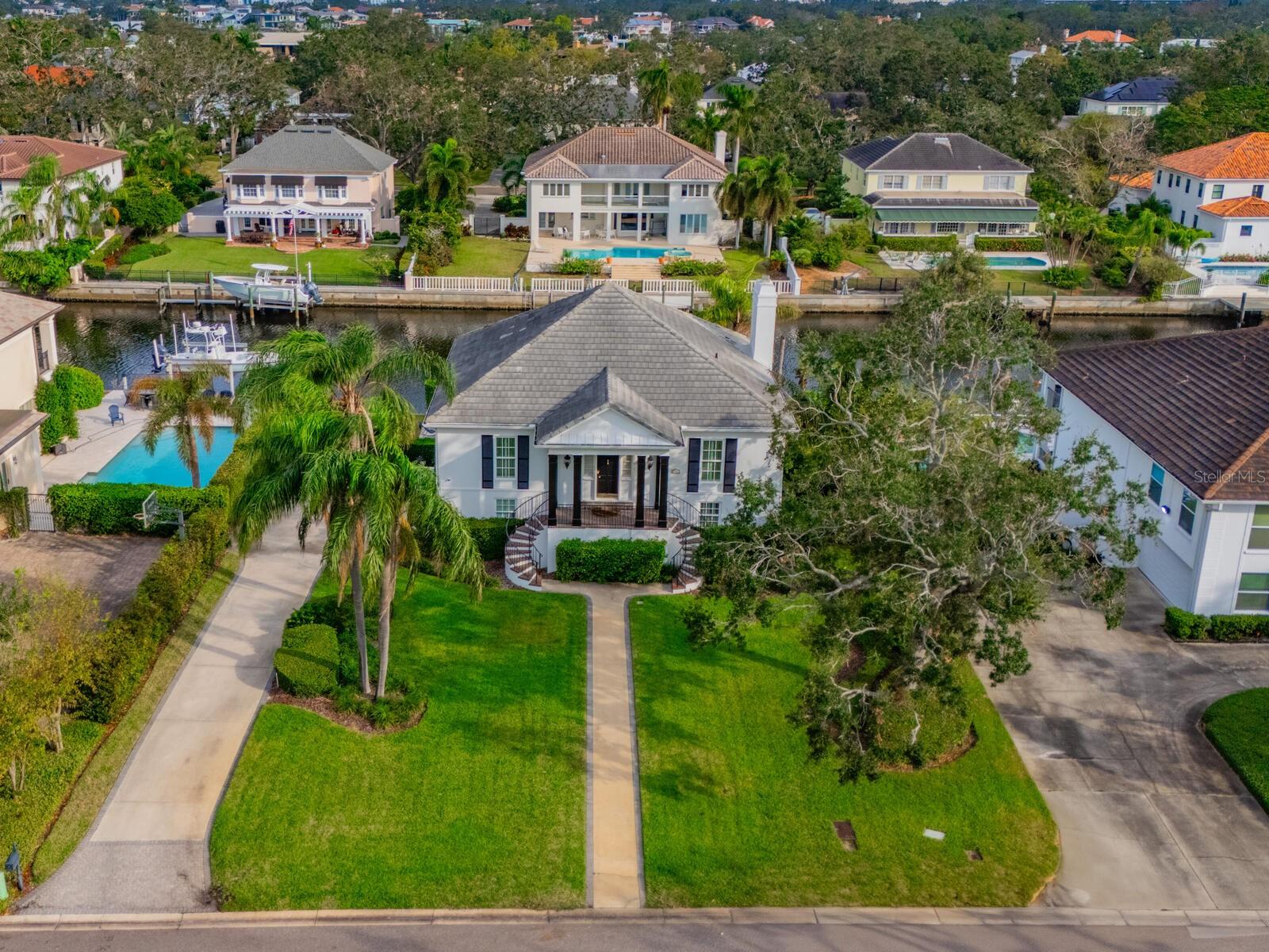 Image 3 of 34 For 4921 Lyford Cay Road