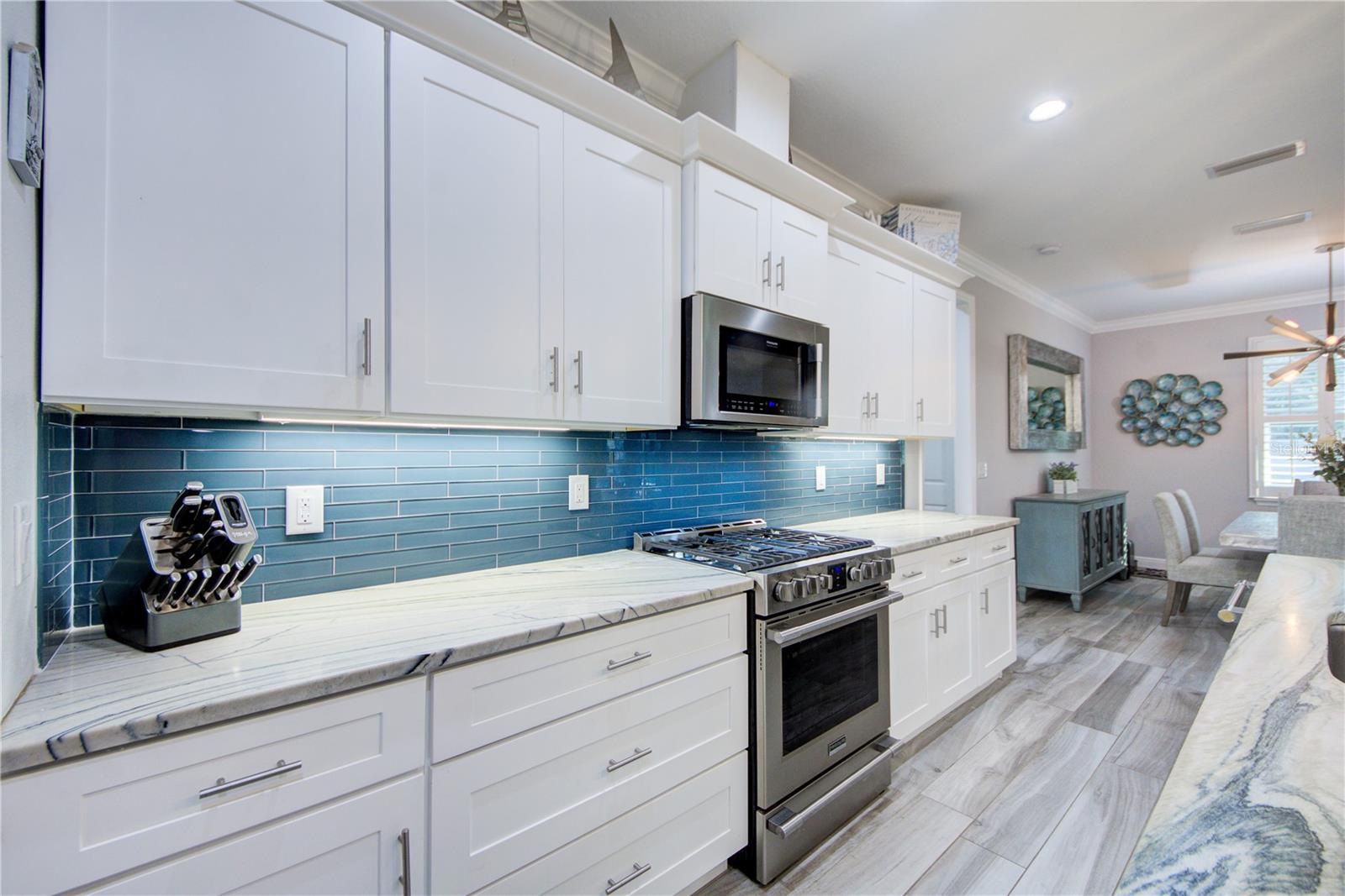 Image 16 of 47 For 817 Wilkie Street