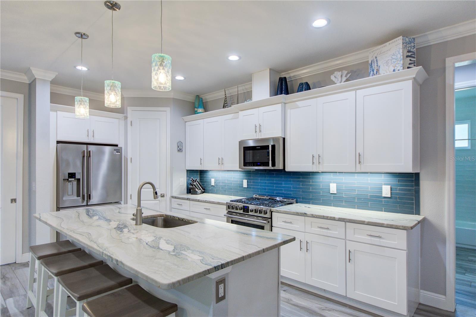 Image 19 of 47 For 817 Wilkie Street