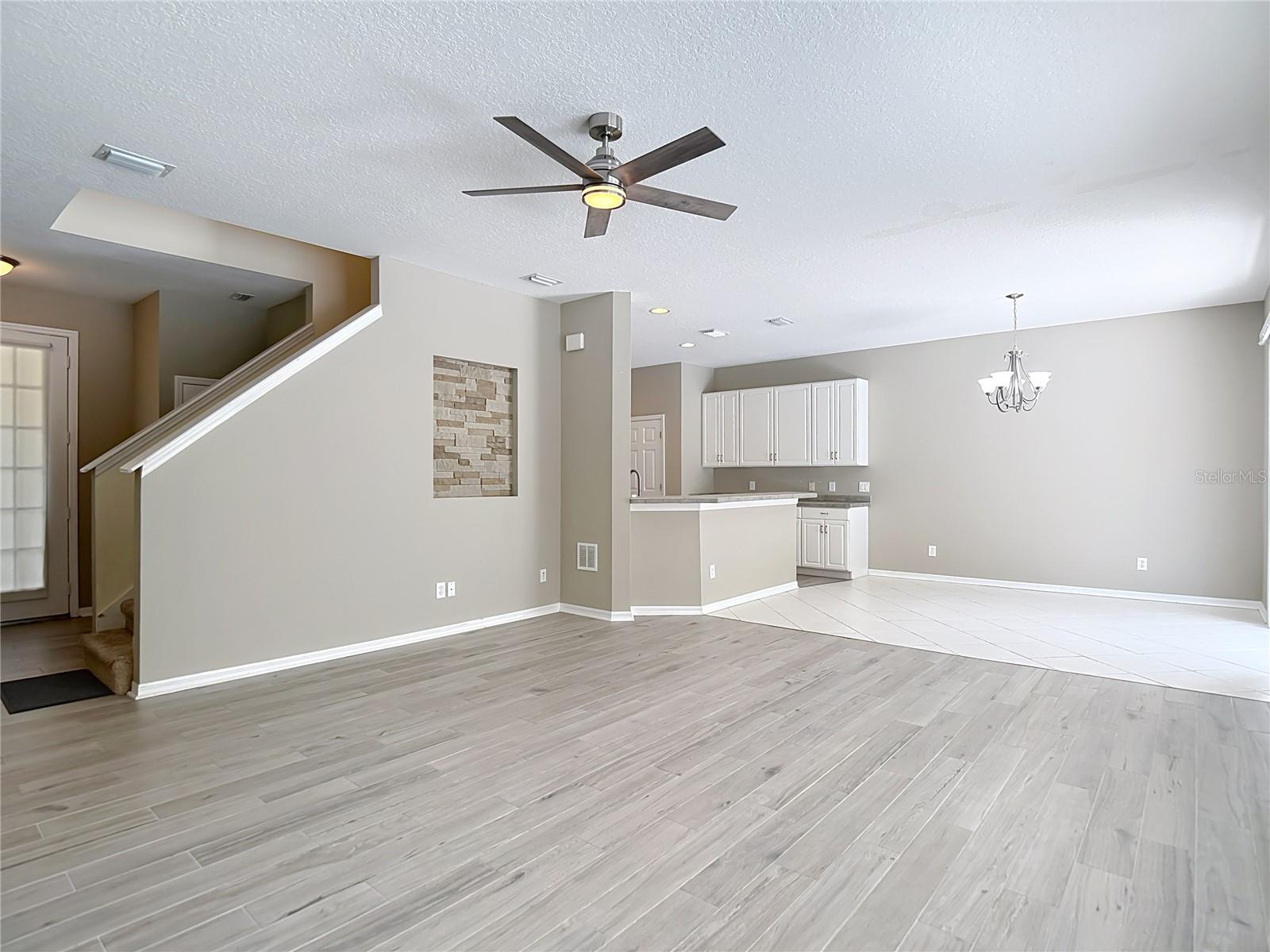 Image 10 of 64 For 26914 Stillbrook Drive