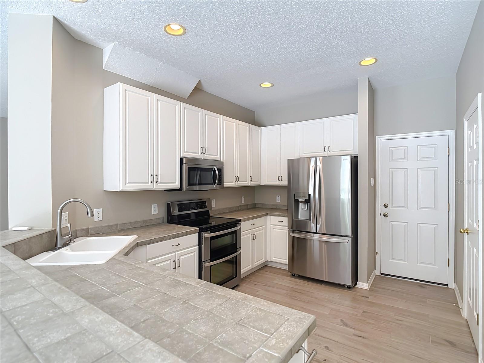Image 18 of 64 For 26914 Stillbrook Drive