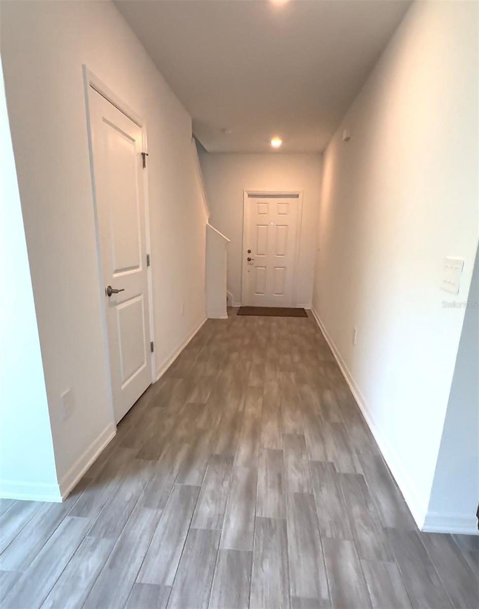 Image 6 of 28 For 827 Ofanto Way