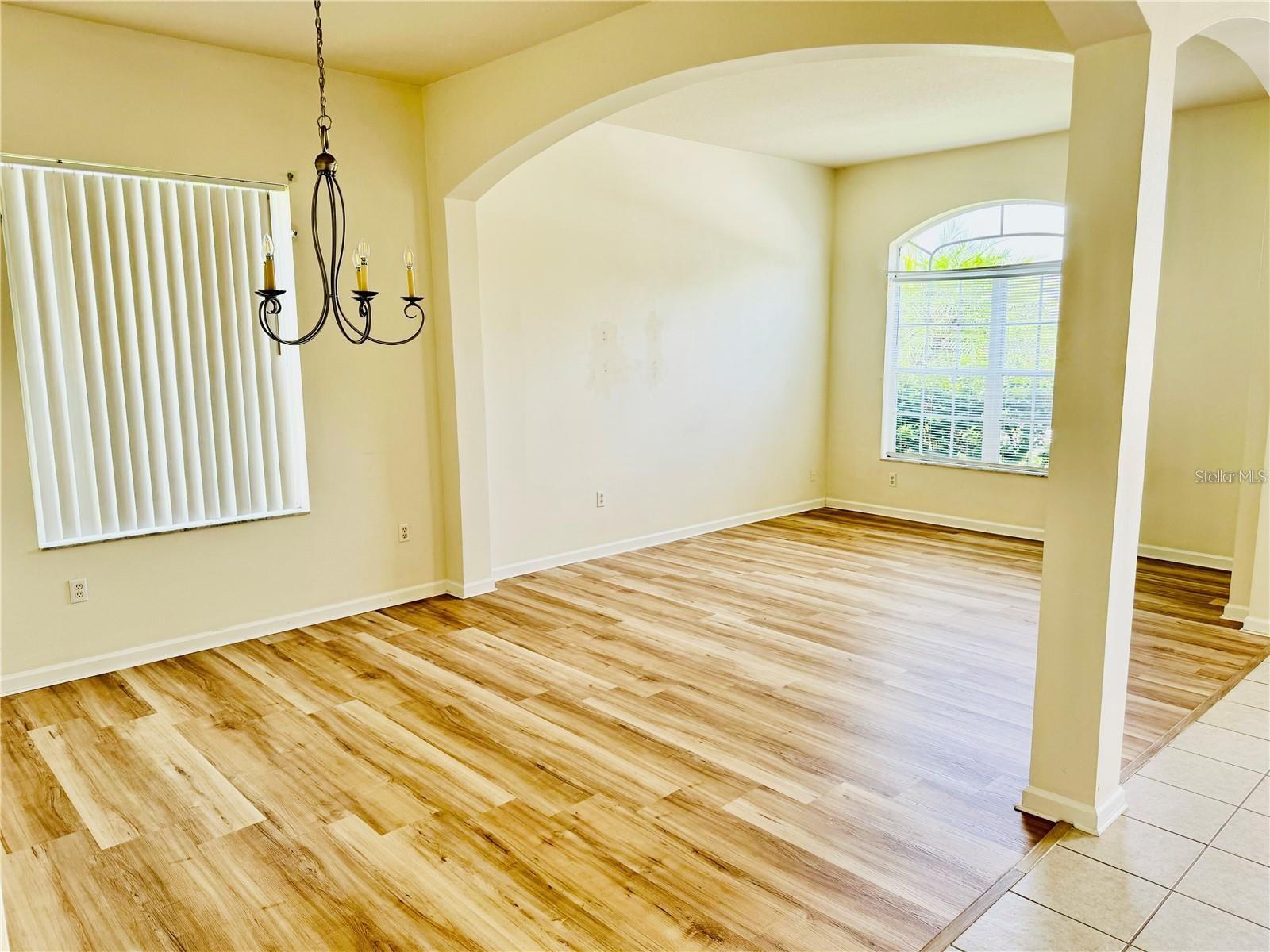 Image 10 of 41 For 7346 Crescent Palm Drive