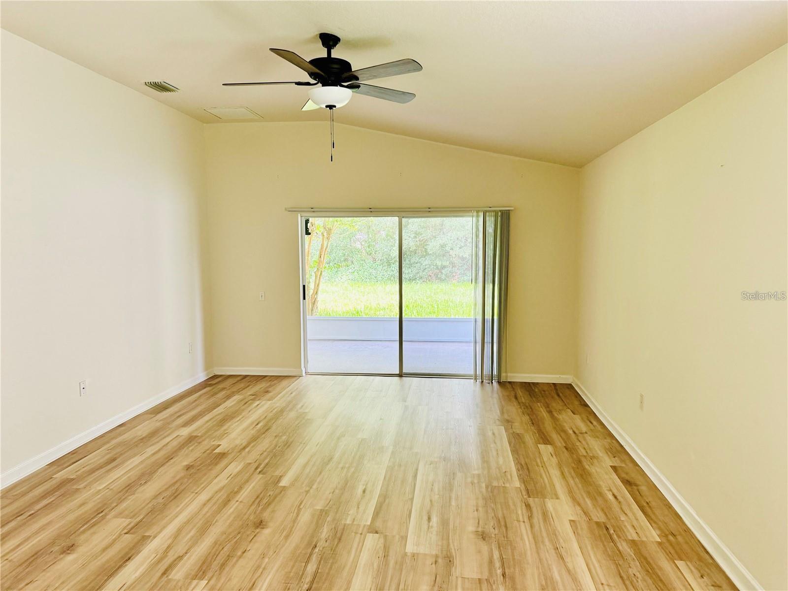Image 21 of 41 For 7346 Crescent Palm Drive