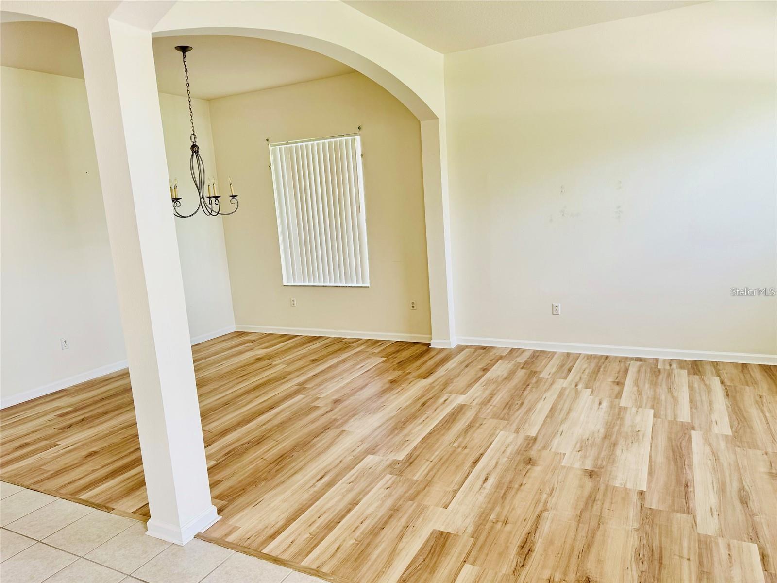 Image 8 of 41 For 7346 Crescent Palm Drive
