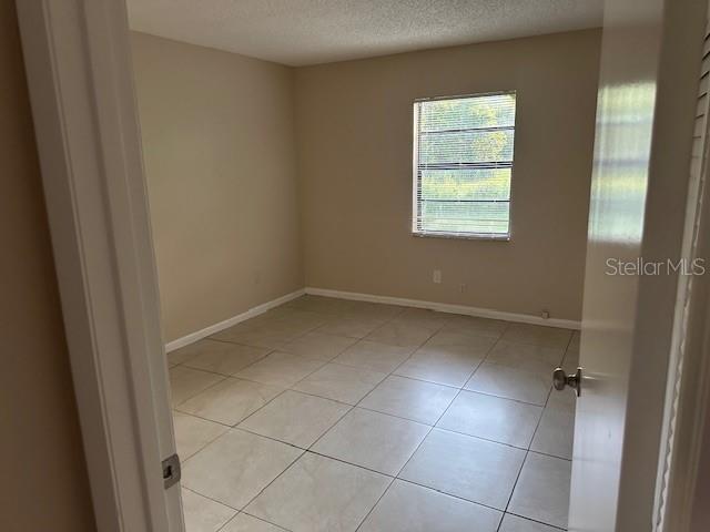 Image 7 of 9 For 725 Sunbright Drive