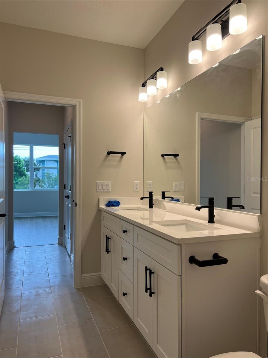 Image 17 of 25 For 7749 93rd Street N