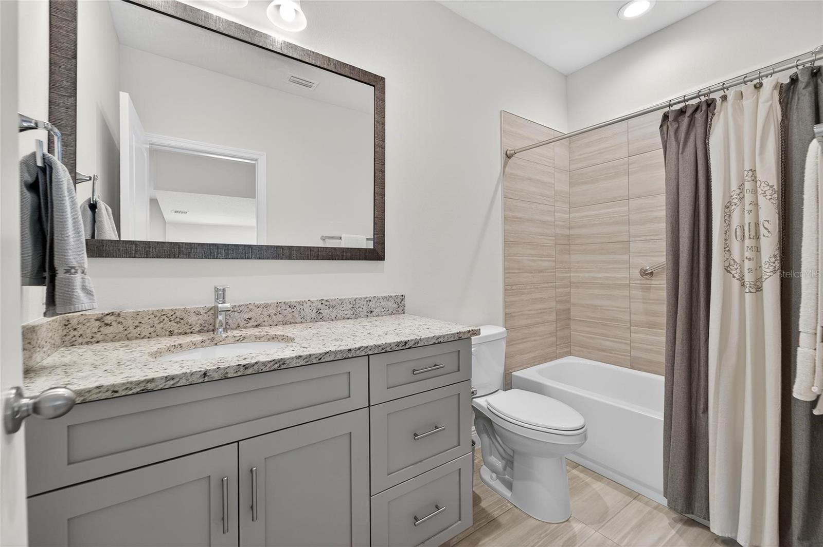 Image 33 of 52 For 1506 Caldera Court