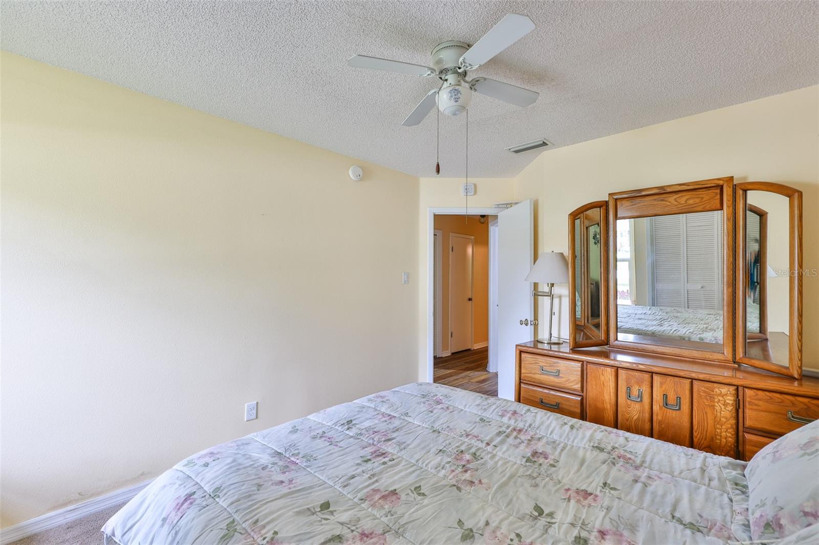 Image 16 of 54 For 11823 Cedarfield Drive