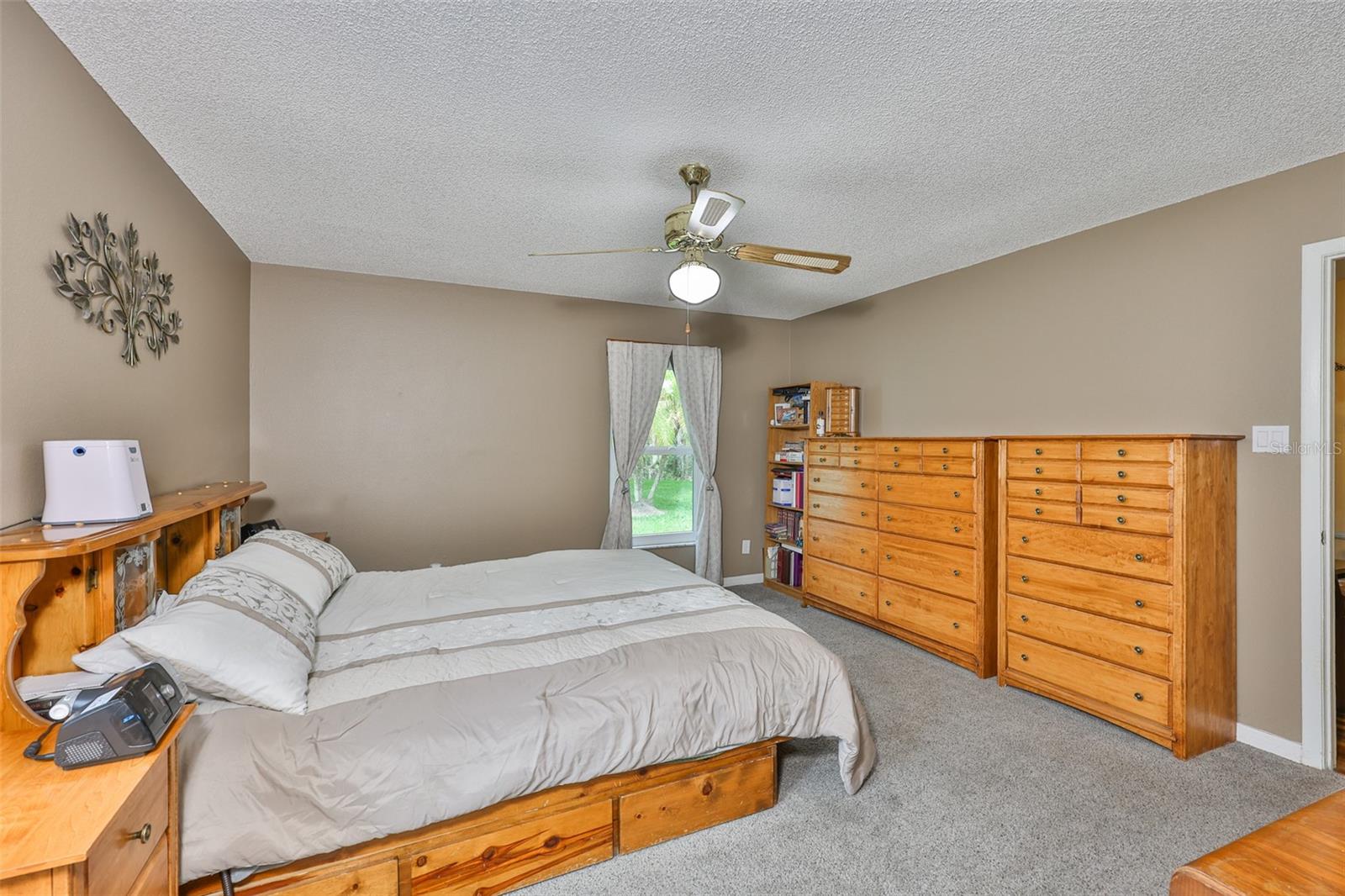 Image 18 of 54 For 11823 Cedarfield Drive
