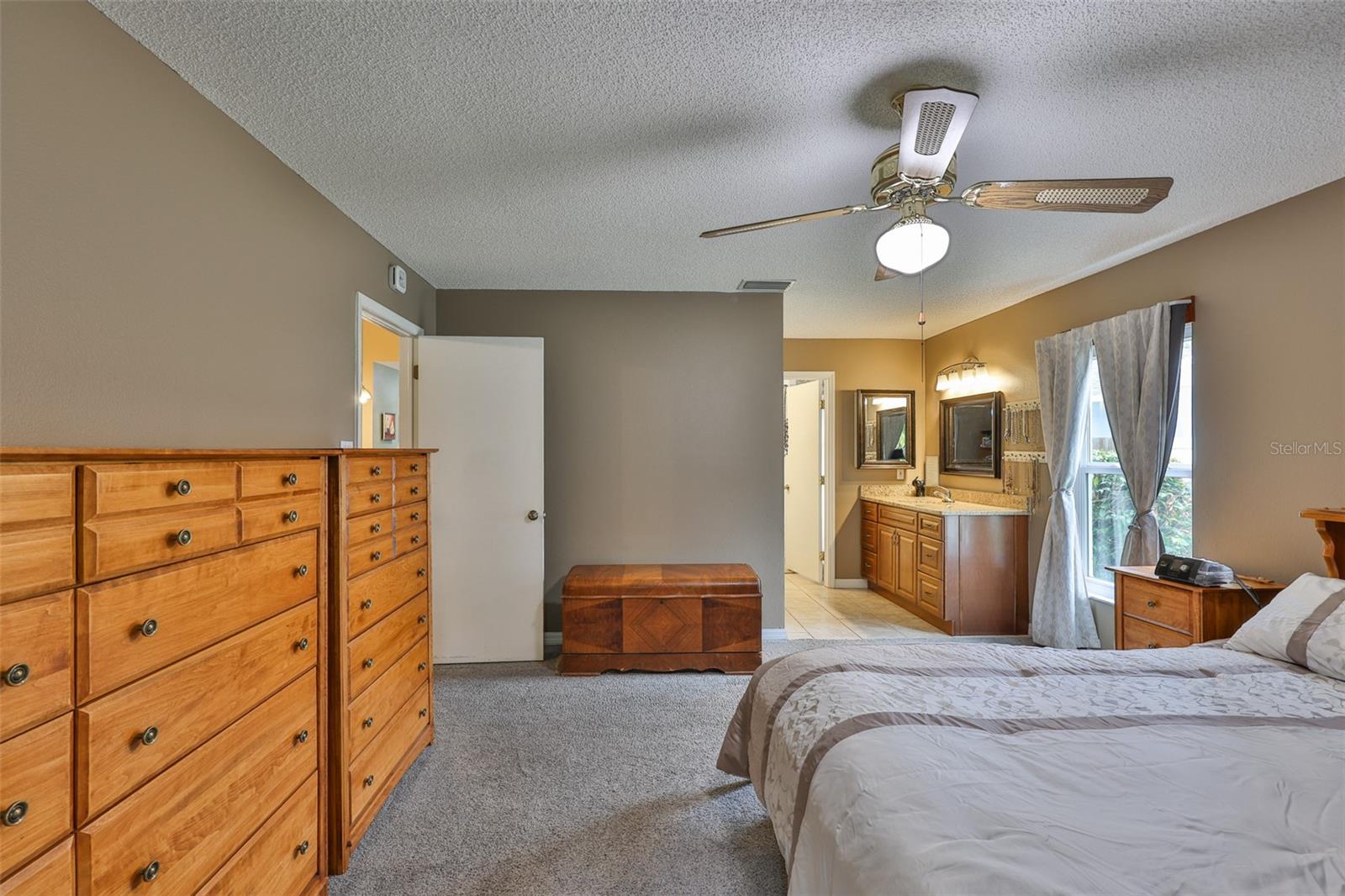 Image 20 of 54 For 11823 Cedarfield Drive