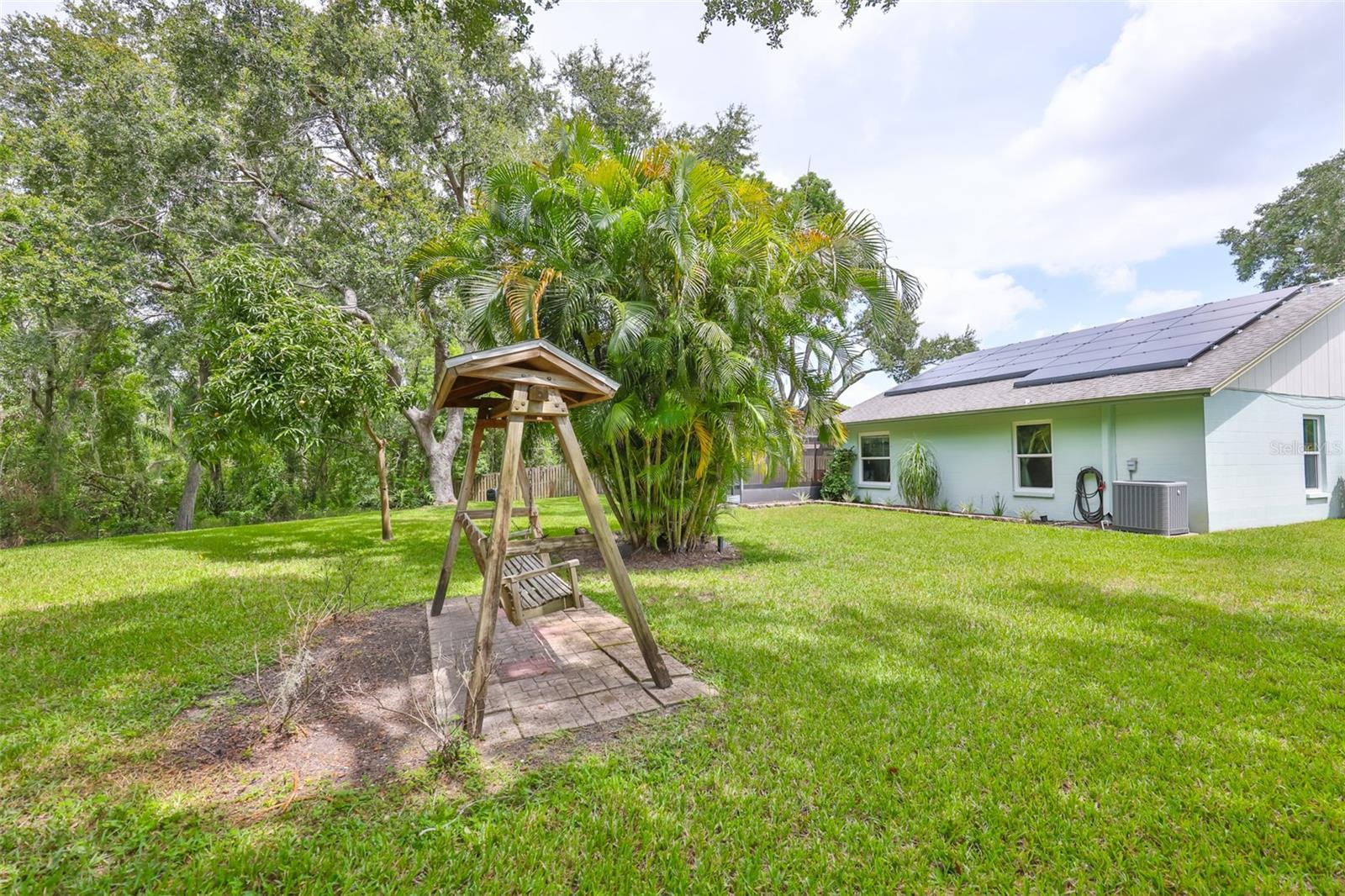 Image 41 of 54 For 11823 Cedarfield Drive