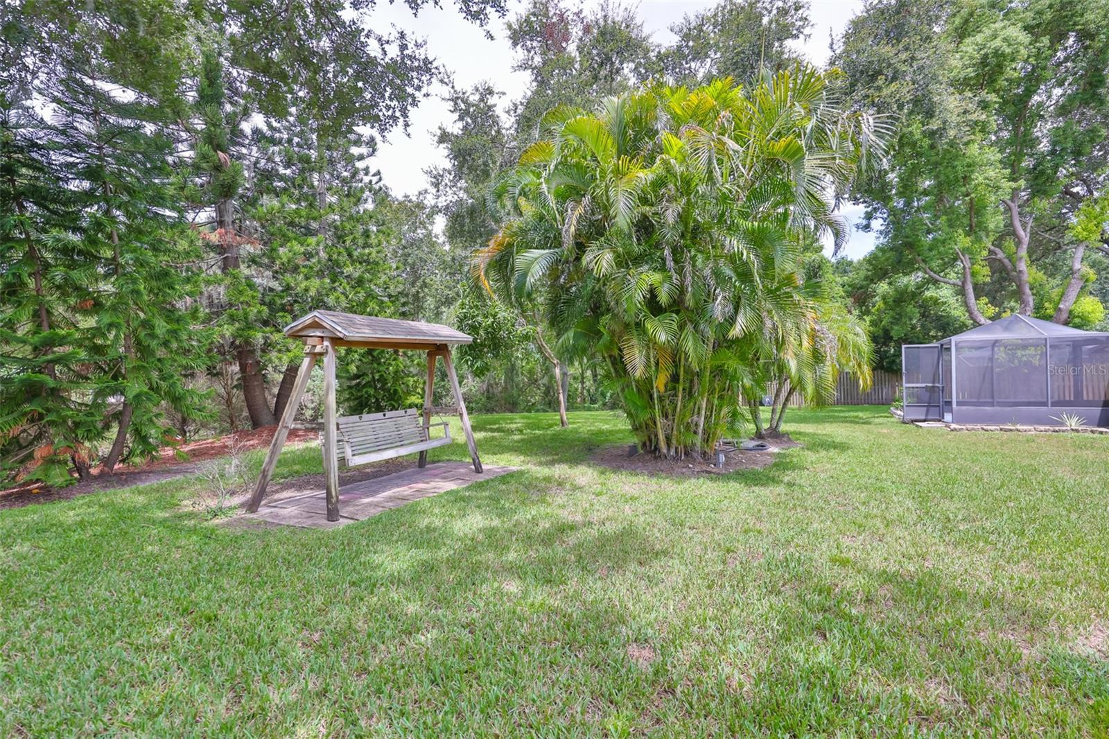 Image 42 of 54 For 11823 Cedarfield Drive