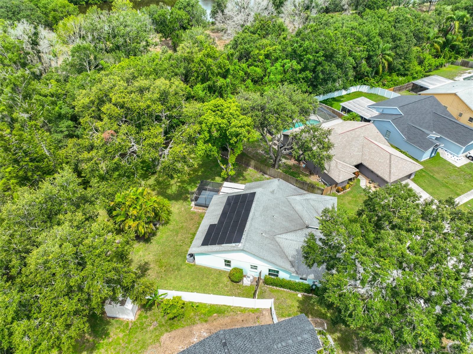 Image 7 of 54 For 11823 Cedarfield Drive