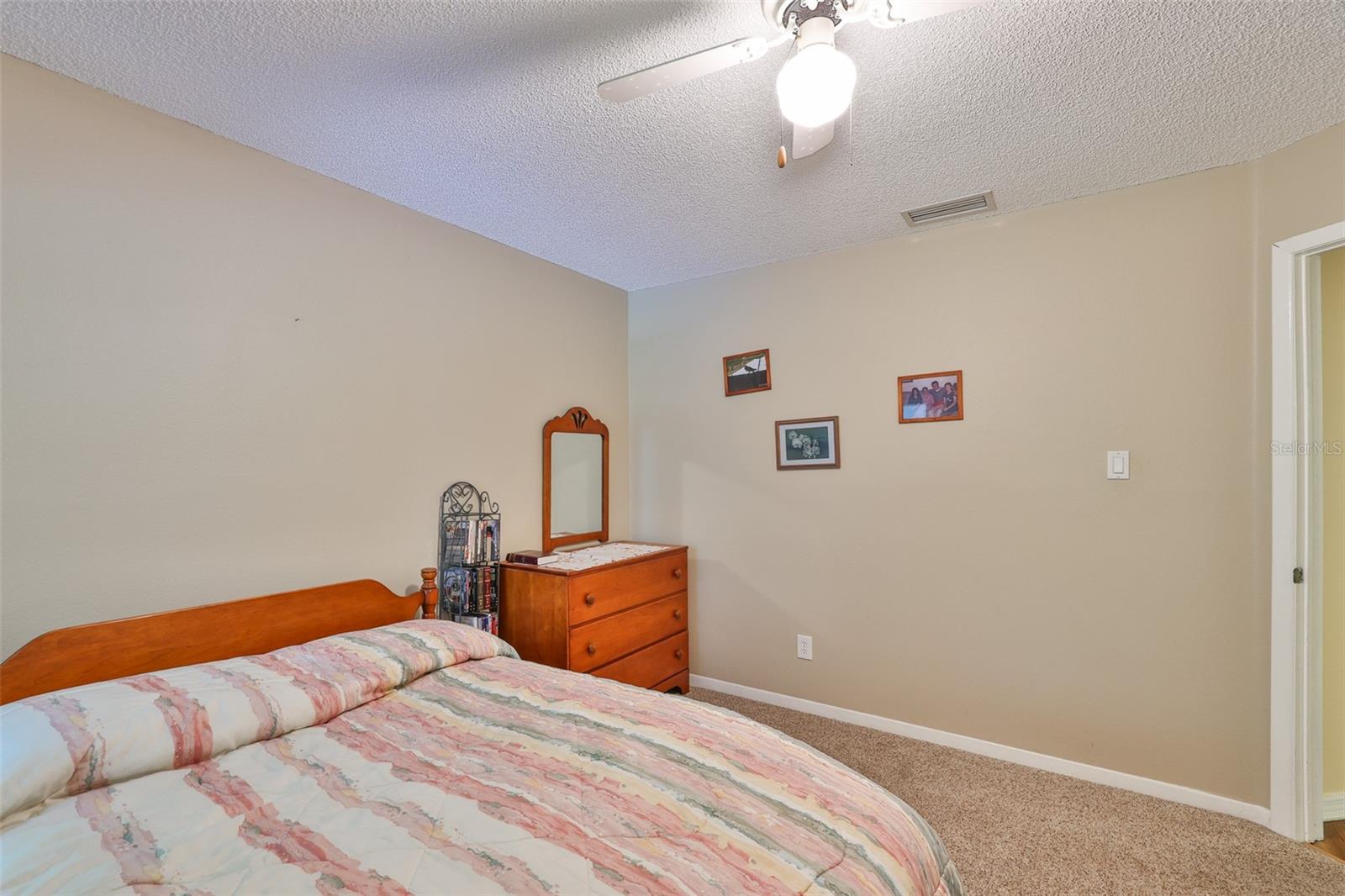 Image 9 of 54 For 11823 Cedarfield Drive