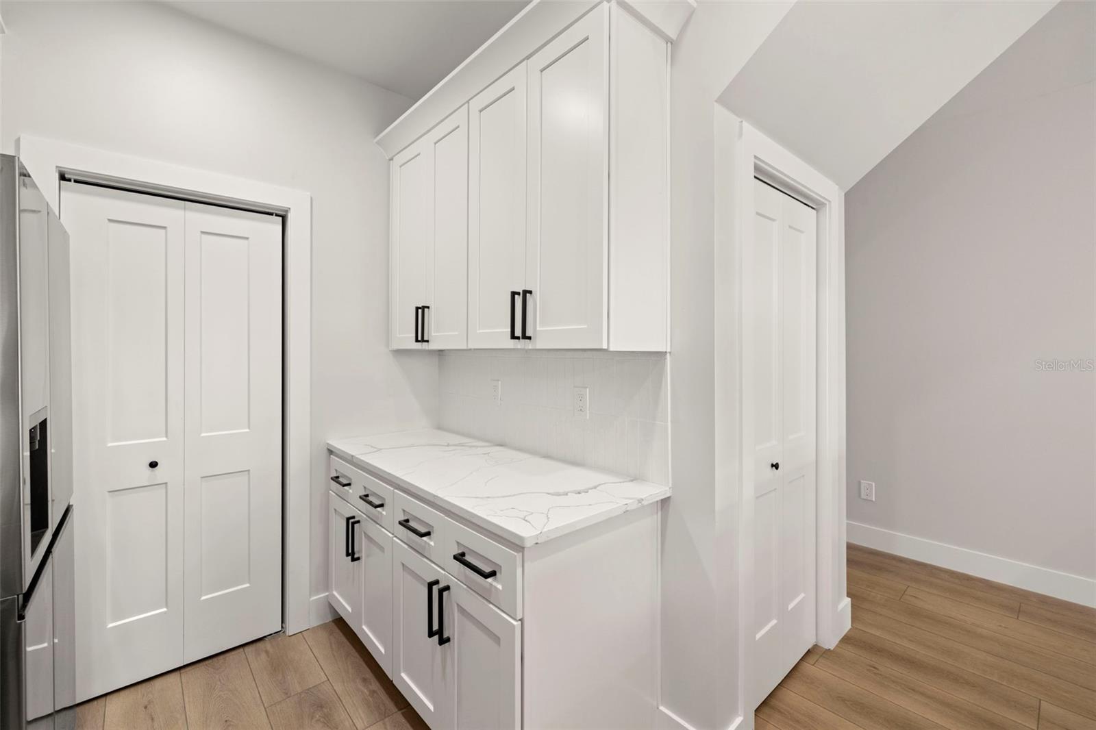 Image 18 of 51 For 4308 Gray Street 5
