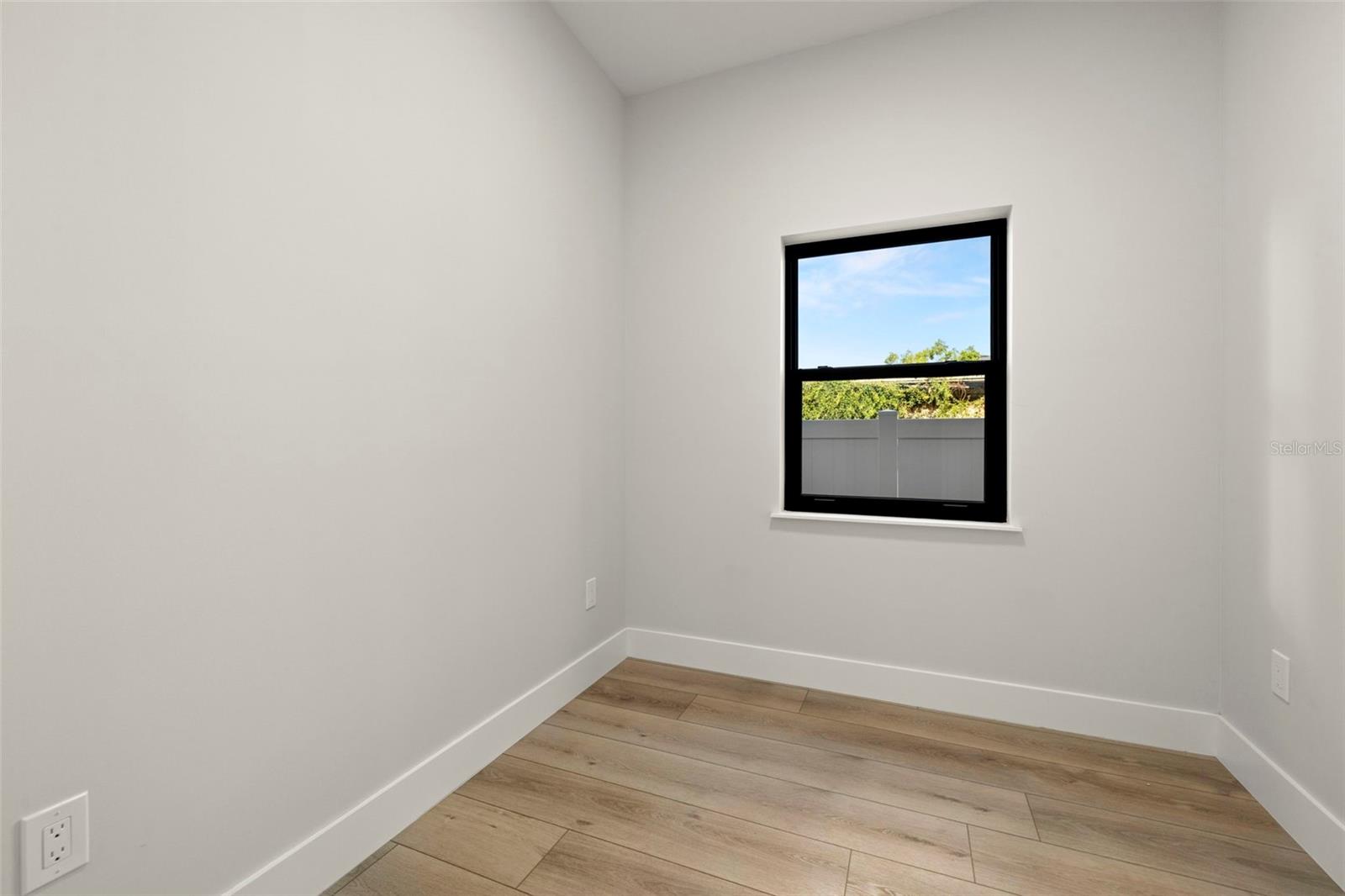 Image 23 of 51 For 4308 Gray Street 5