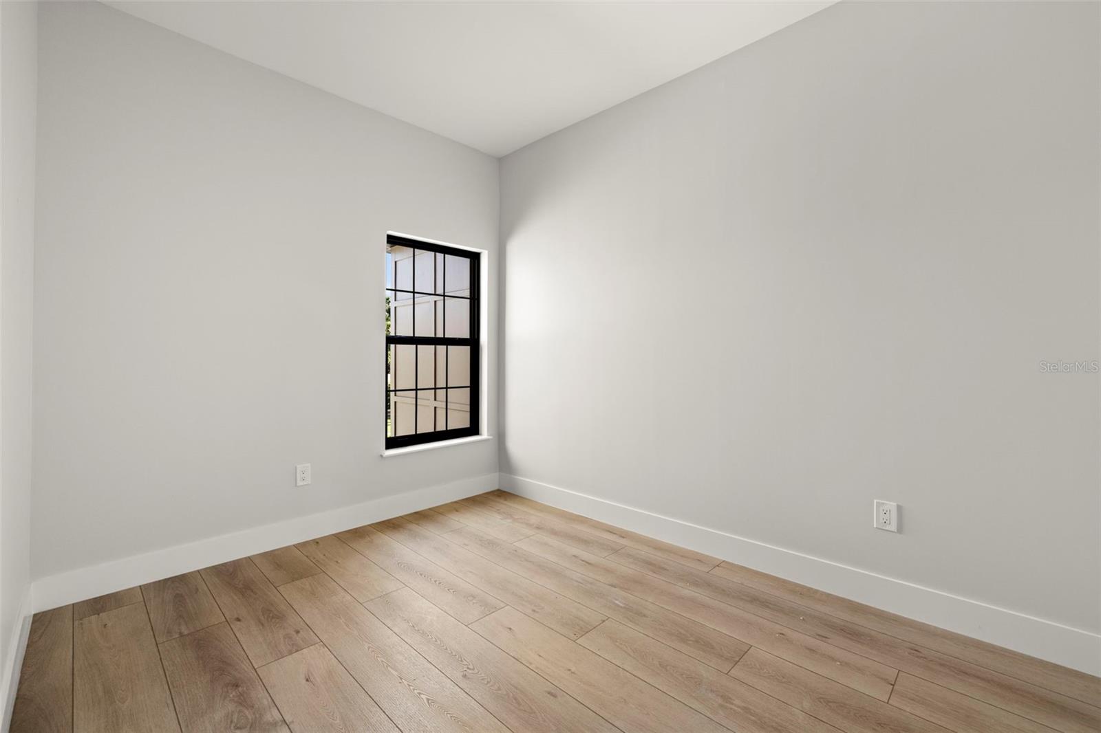Image 36 of 51 For 4308 Gray Street 5