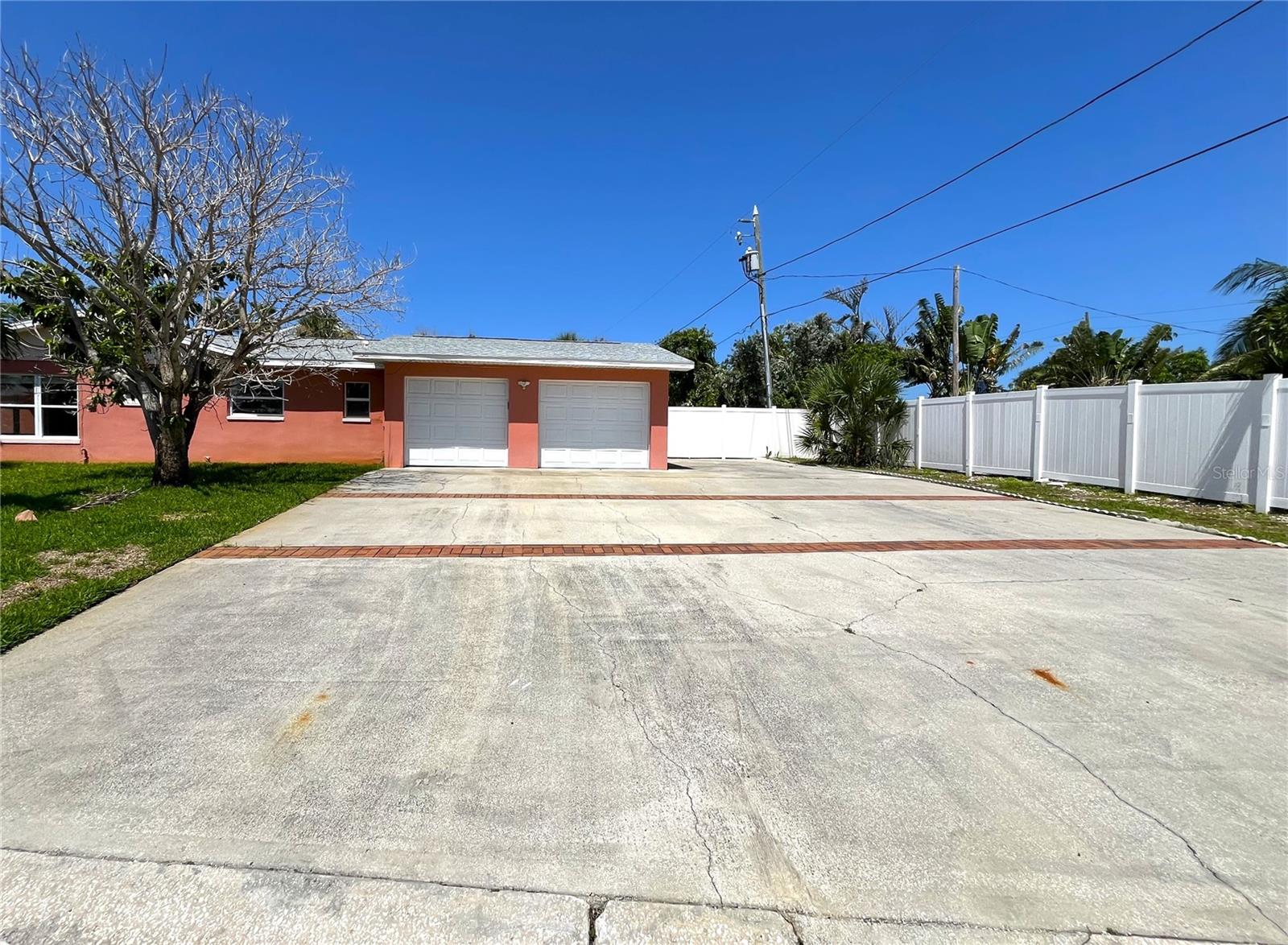 Image 3 of 24 For 3807 Belle Vista Drive E