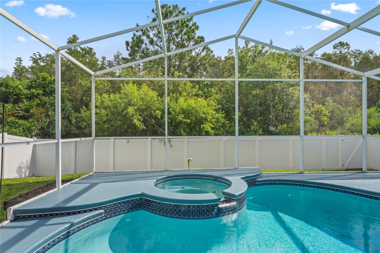 Image 34 of 46 For 30639 Tremont Drive