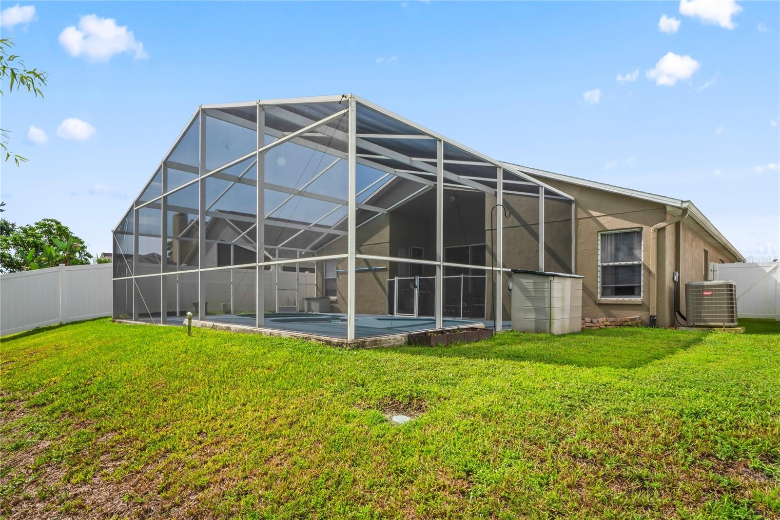 Image 36 of 46 For 30639 Tremont Drive