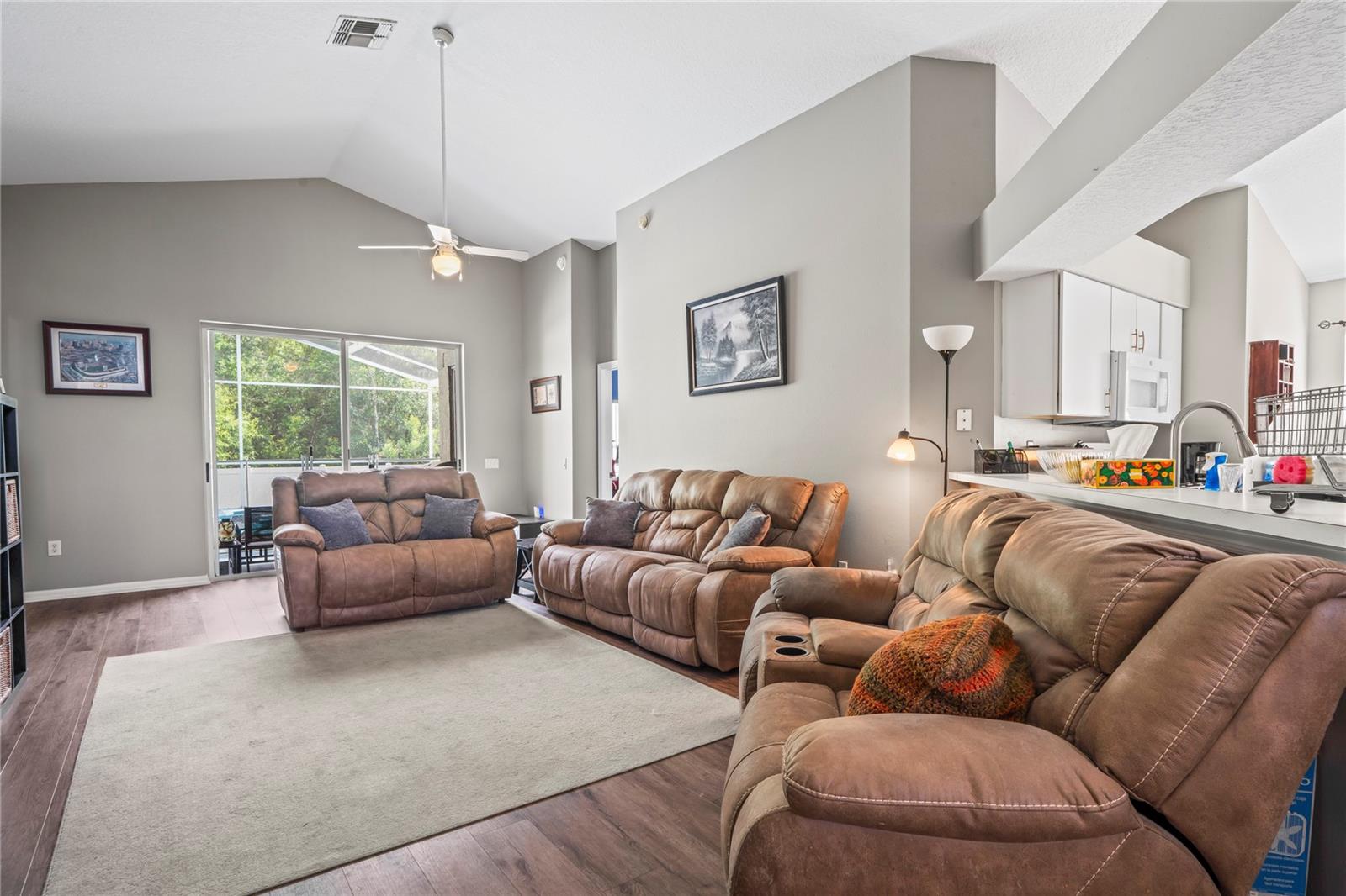 Image 7 of 46 For 30639 Tremont Drive