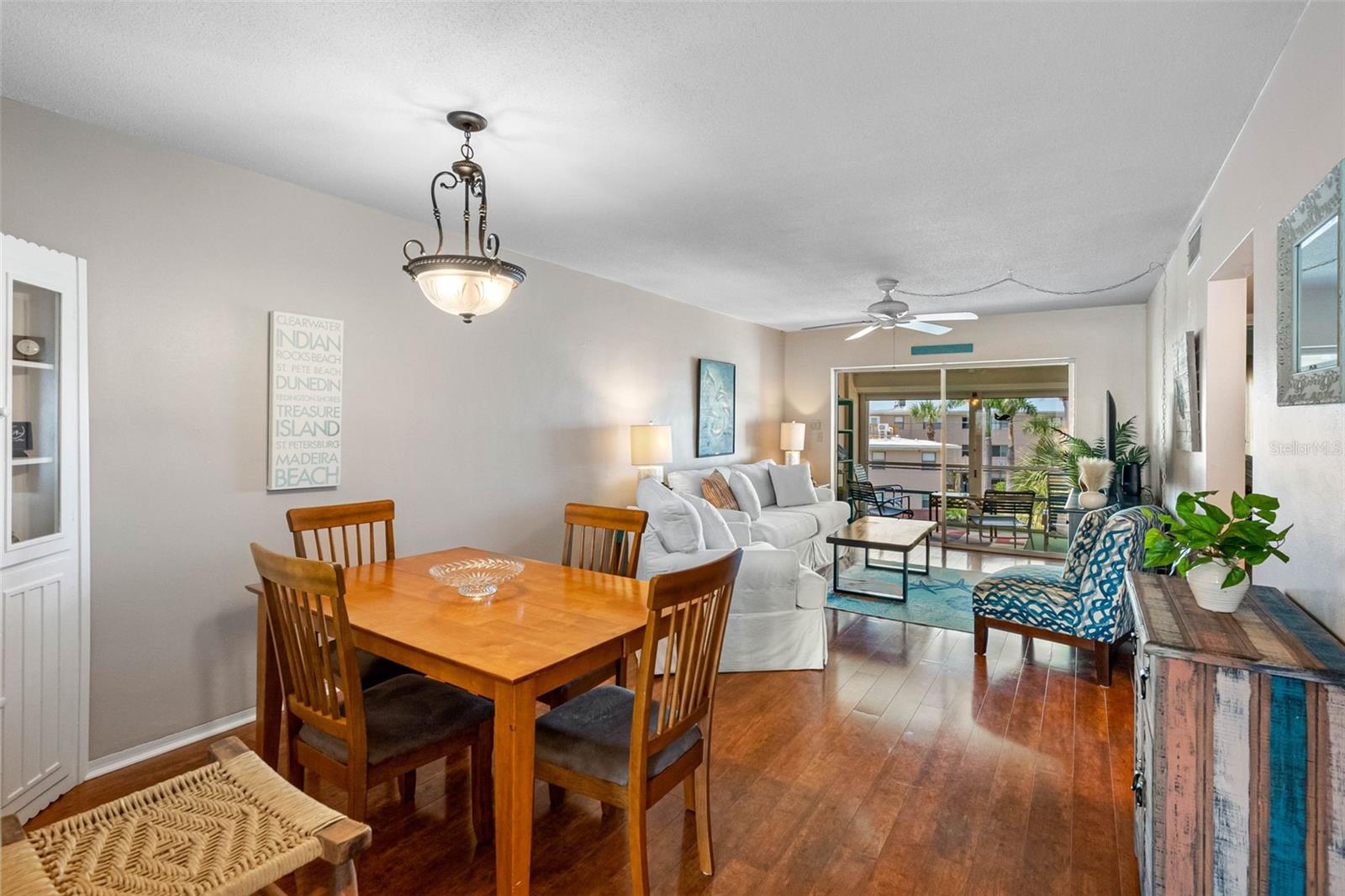 Image 7 of 55 For 6767 Sunset Way 303