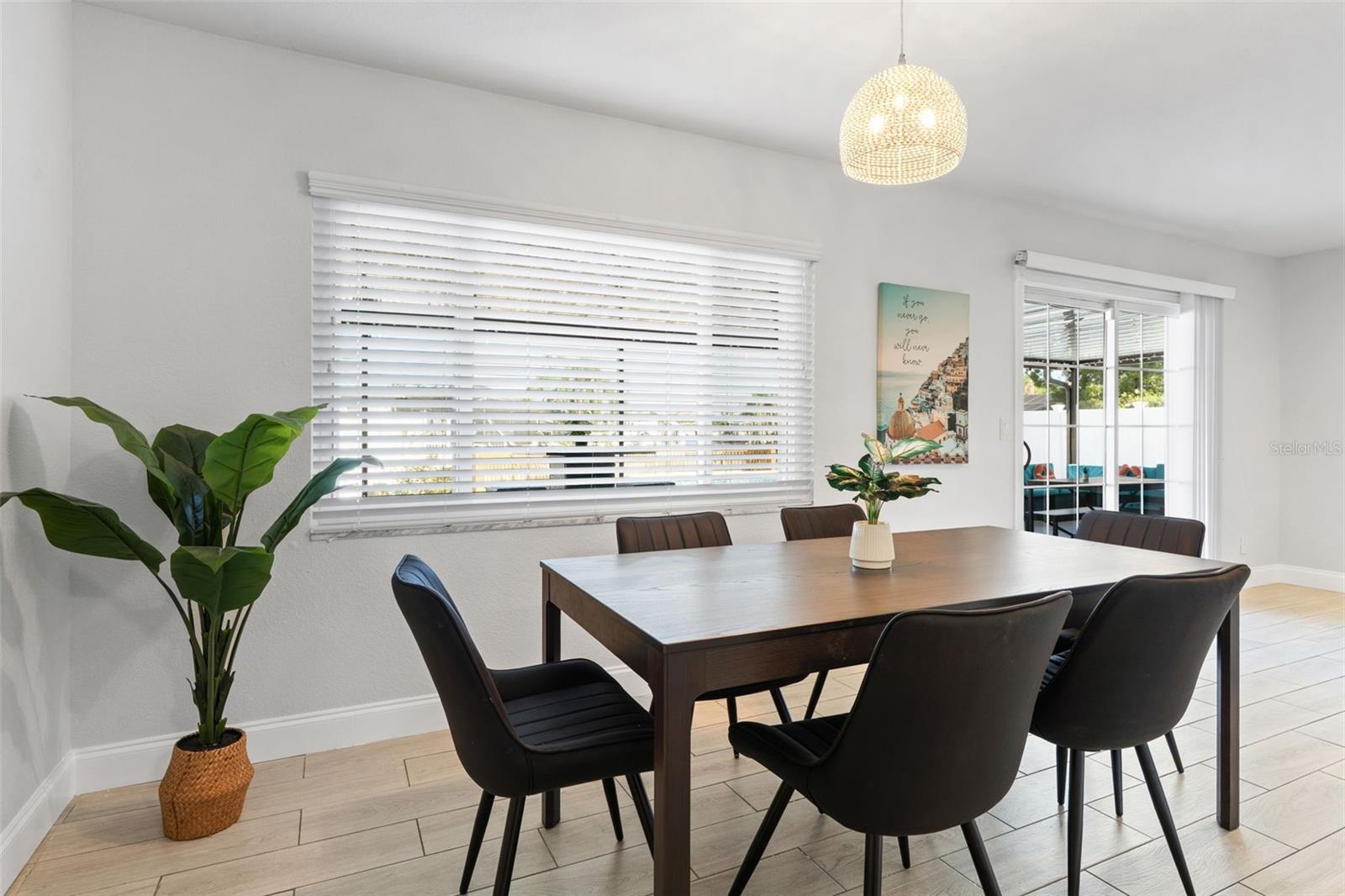 Listing photo id 17 for 6004 Tampa Shores Boulevard
