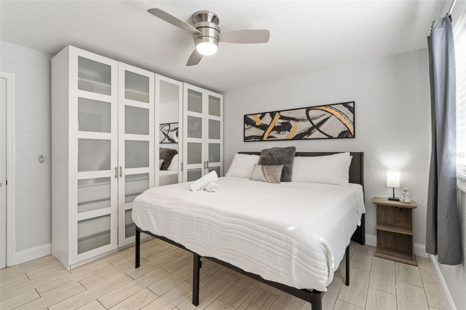 Listing photo id 21 for 6004 Tampa Shores Boulevard