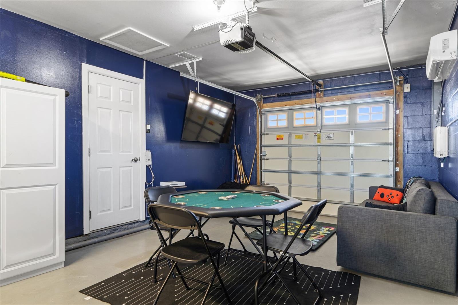 Listing photo id 27 for 6004 Tampa Shores Boulevard