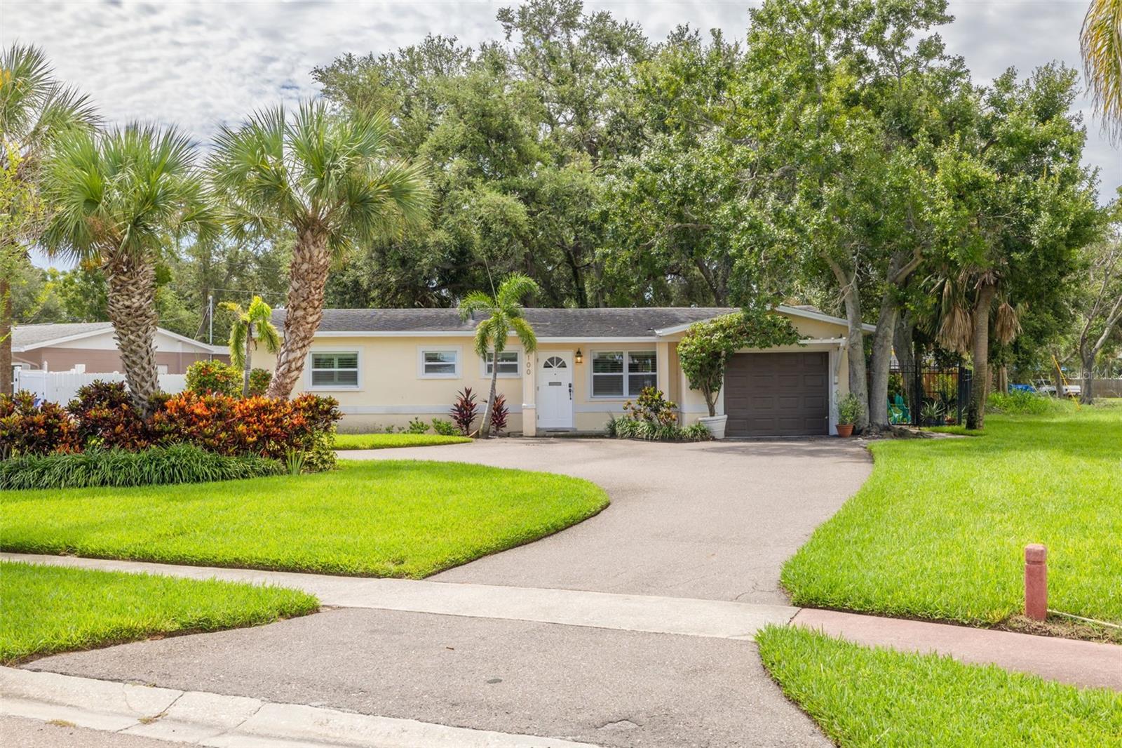 Details for 100 Lewis Boulevard Se, ST PETERSBURG, FL 33705